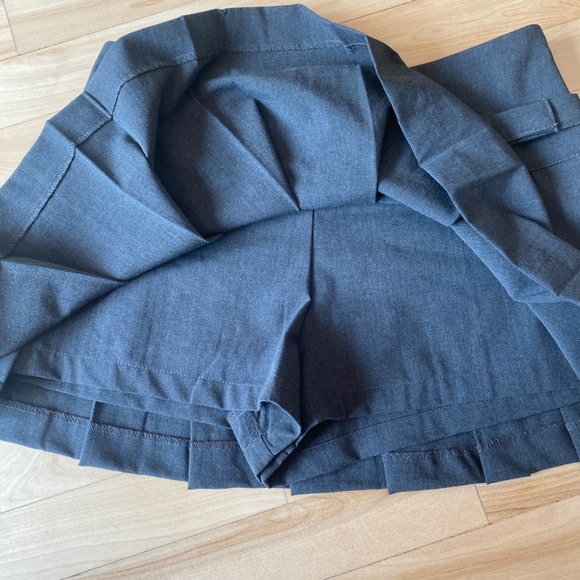 Zara gray mini skirt - Picture 2 of 6